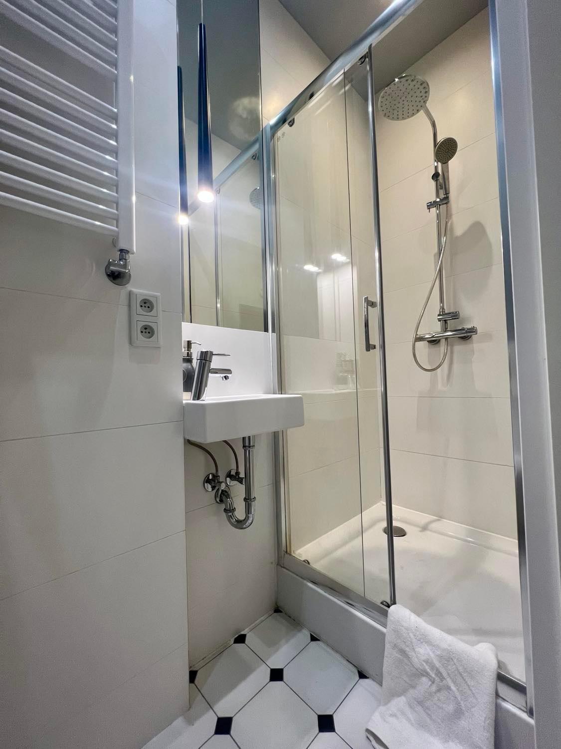 Unitapartament Delux Warszawa Centrum Blisko Plac Zbawiciela Hala Koszyki Metro Politechnika Jest To Elegancki I Wygodny Apartament Na Noclegi I Pobyt W Warszawie - Zapraszamy Exteriör bild