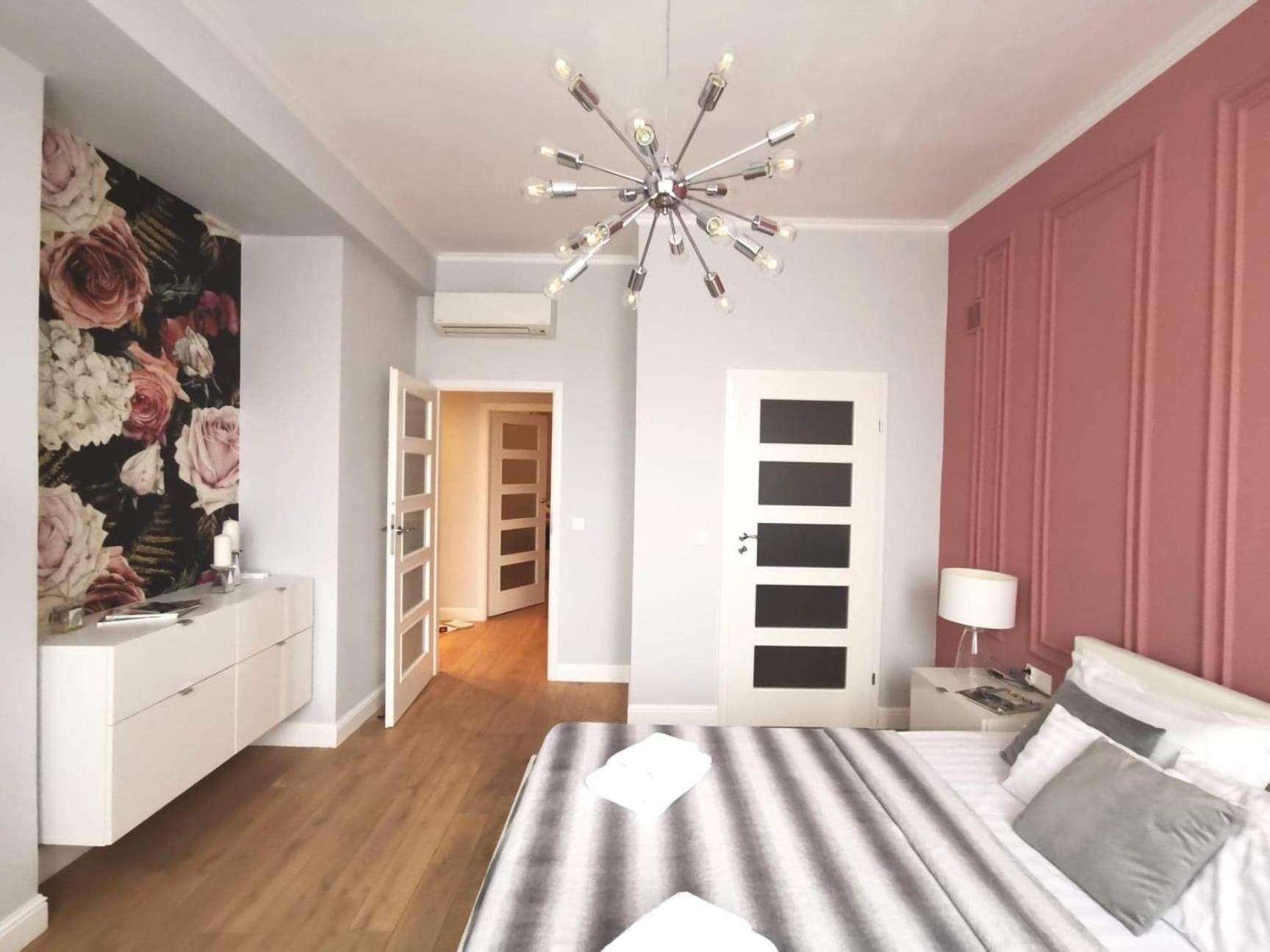 Unitapartament Delux Warszawa Centrum Blisko Plac Zbawiciela Hala Koszyki Metro Politechnika Jest To Elegancki I Wygodny Apartament Na Noclegi I Pobyt W Warszawie - Zapraszamy Exteriör bild